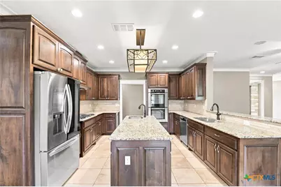 778 Haven Point Loop, New Braunfels, TX 78132 - Photo 16