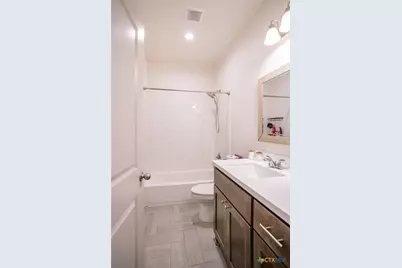 404 Brushy Creek, Victoria, TX 77904 - Photo 24