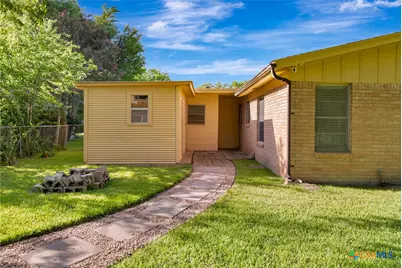 2105 E Mistletoe Avenue, Victoria, TX 77901 - Photo 22