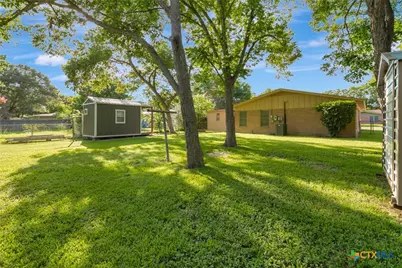 2105 E Mistletoe Avenue, Victoria, TX 77901 - Photo 20