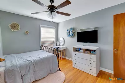 2105 E Mistletoe Avenue, Victoria, TX 77901 - Photo 14