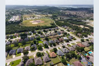 2022 Merlin Drive, Harker Heights, TX 76548 - Photo 4