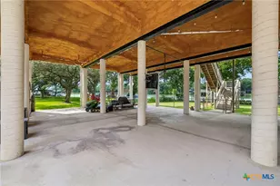 160 Lakeside Dr, Seguin, TX 78155 - Photo 6