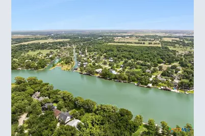 160 Lakeside Drive, Seguin, TX 78155 - Photo 2