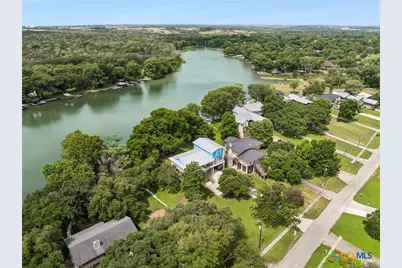 160 Lakeside Drive, Seguin, TX 78155 - Photo 4
