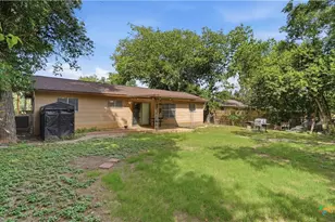629 Creek Dr, New Braunfels, TX 78130 - Photo 18