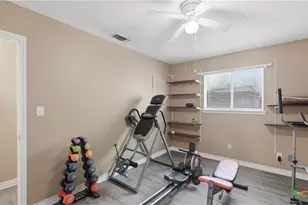 629 Creek Dr, New Braunfels, TX 78130 - Photo 10
