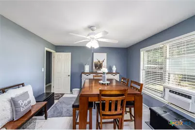 1215 N Hamilton Street, Gonzales, TX 78629 - Photo 22