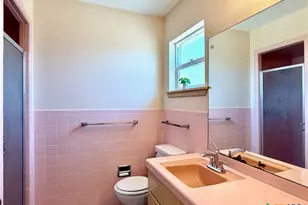 141 Oaklane Dr, Universal City, TX 78148 - Photo 16