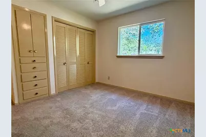 141 Oaklane Drive, Universal City, TX 78148 - Photo 18
