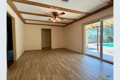 141 Oaklane Drive, Universal City, TX 78148 - Photo 8