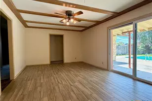 141 Oaklane Dr, Universal City, TX 78148 - Photo 8