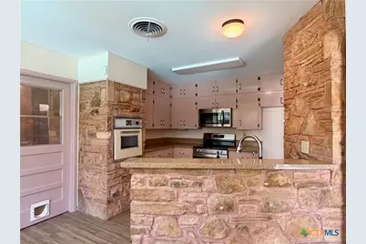 141 Oaklane Drive, Universal City, TX 78148 - Photo 12