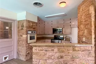 141 Oaklane Dr, Universal City, TX 78148 - Photo 12