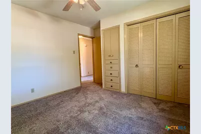 141 Oaklane Drive, Universal City, TX 78148 - Photo 18