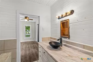 307 Crockett St, Holland, TX 76534 - Photo 28