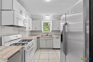 307 Crockett St, Holland, TX 76534 - Photo 16