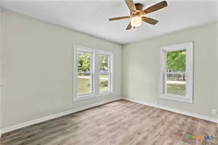 307 Crockett St, Holland, TX 76534 - Photo 24