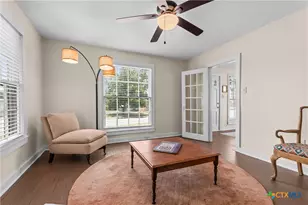 111 N 11th St, Temple, TX 76501 - Photo 14