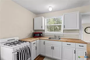 111 N 11th St, Temple, TX 76501 - Photo 10