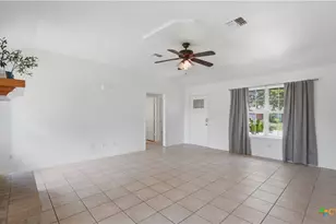 1615 Sunshine Peak, New Braunfels, TX 78130 - Photo 10