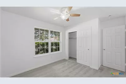 1615 Sunshine Peak, New Braunfels, TX 78130 - Photo 22