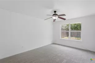 1615 Sunshine Peak, New Braunfels, TX 78130 - Photo 16