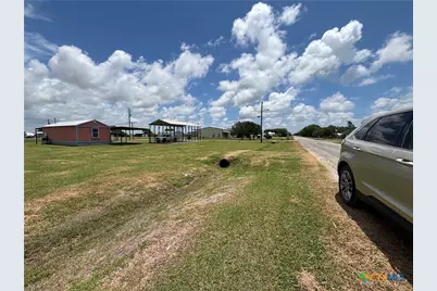 100 N 13th Street, Seadrift, TX 77983 - Photo 2