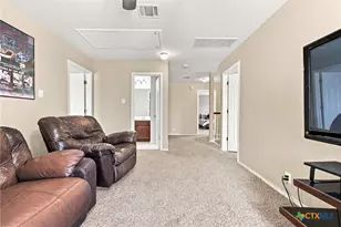 2214 Lakeline Dr, New Braunfels, TX 78130 - Photo 16
