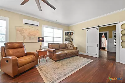 101 Bowie Street, Martindale, TX 78655 - Photo 8