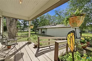 101 Bowie St, Martindale, TX 78655 - Photo 28