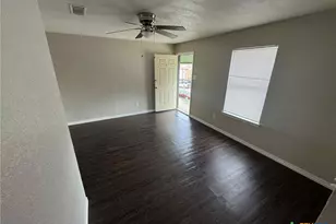 205 Erby Ave, Copperas Cove, TX 76522 - Photo 2