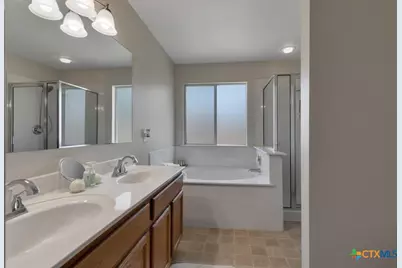 2042 Dragon Trail, New Braunfels, TX 78130 - Photo 18