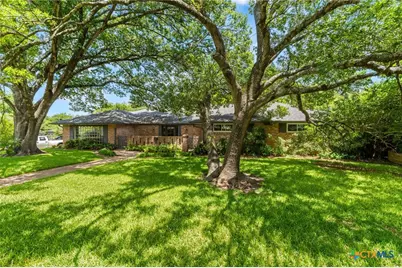 1413 N 11th Street, Temple, TX 76501 - Photo 4