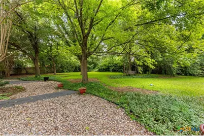 1413 N 11th Street, Temple, TX 76501 - Photo 40