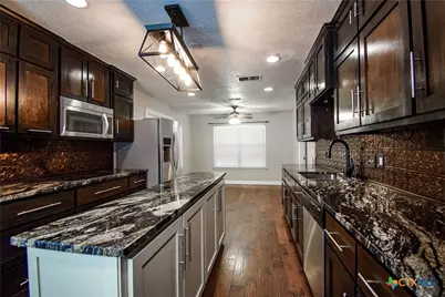 304 Cottonwood Drive, Harker Heights, TX 76548 - Photo 8