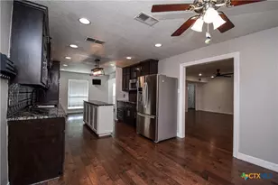 304 Cottonwood Dr, Harker Heights, TX 76548 - Photo 12