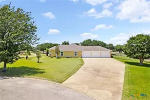 348 Skyline Dr, Copperas Cove, TX 76522 - Photo 2