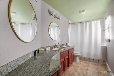 968 Tate Road, Victoria, TX 77904 - Photo 8