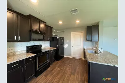 409 Wincliff Lane, Jarrell, TX 76537 - Photo 6