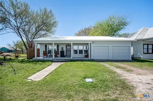 305 W Dallas Ave, Seadrift, TX 77983 - Photo 1