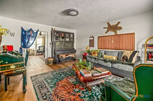 305 W Dallas Ave, Seadrift, TX 77983 - Photo 4