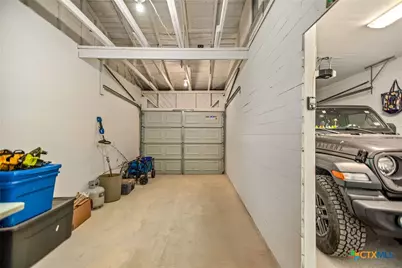 305 W Dallas Avenue, Seadrift, TX 77983 - Photo 20