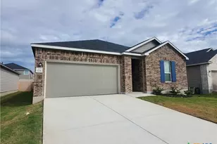 518 Deer Crest Dr, New Braunfels, TX 78130 - Photo 2