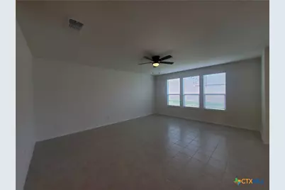 518 Deer Crest Drive, New Braunfels, TX 78130 - Photo 12