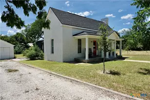 801 Reynolds, Goldthwaite, TX 76844 - Photo 4