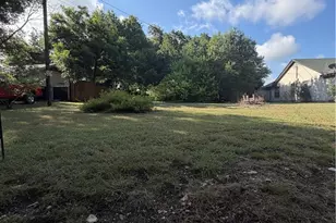 5465 E Lakeshore Dr, Belton, TX 76513 - Photo 1