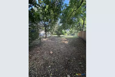 5465 E Lakeshore Drive, Belton, TX 76513 - Photo 2
