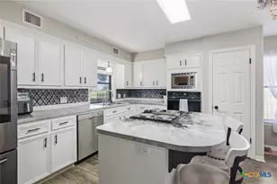 504 Colony Creek Dr, Victoria, TX 77904 - Photo 38