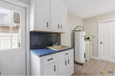 504 Colony Creek Drive, Victoria, TX 77904 - Photo 24